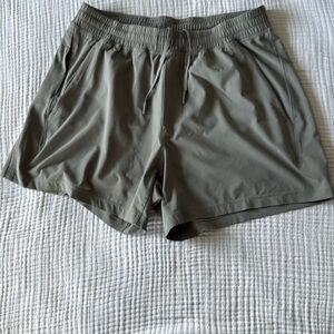Lululemon 5” Pacebreaker Shorts - Linerless, Grey-Green, Medium, Used